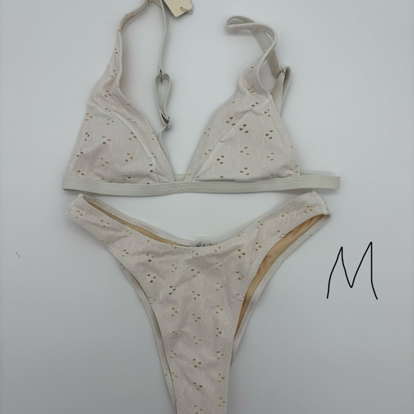 Elegant Cream Bikini Set - Picture 1 of 3